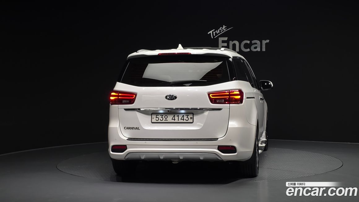 Kia Canival 2019