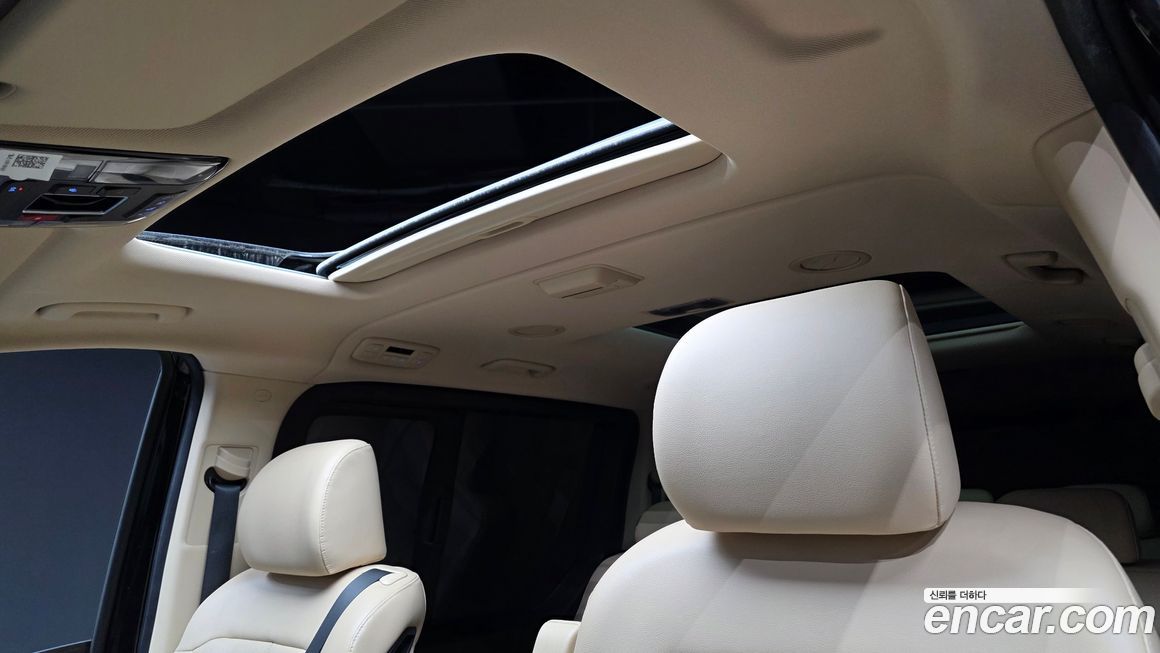 Hyundai Staria 2022