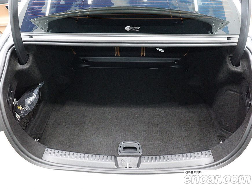 Mercedes-Benz E-Class 2026