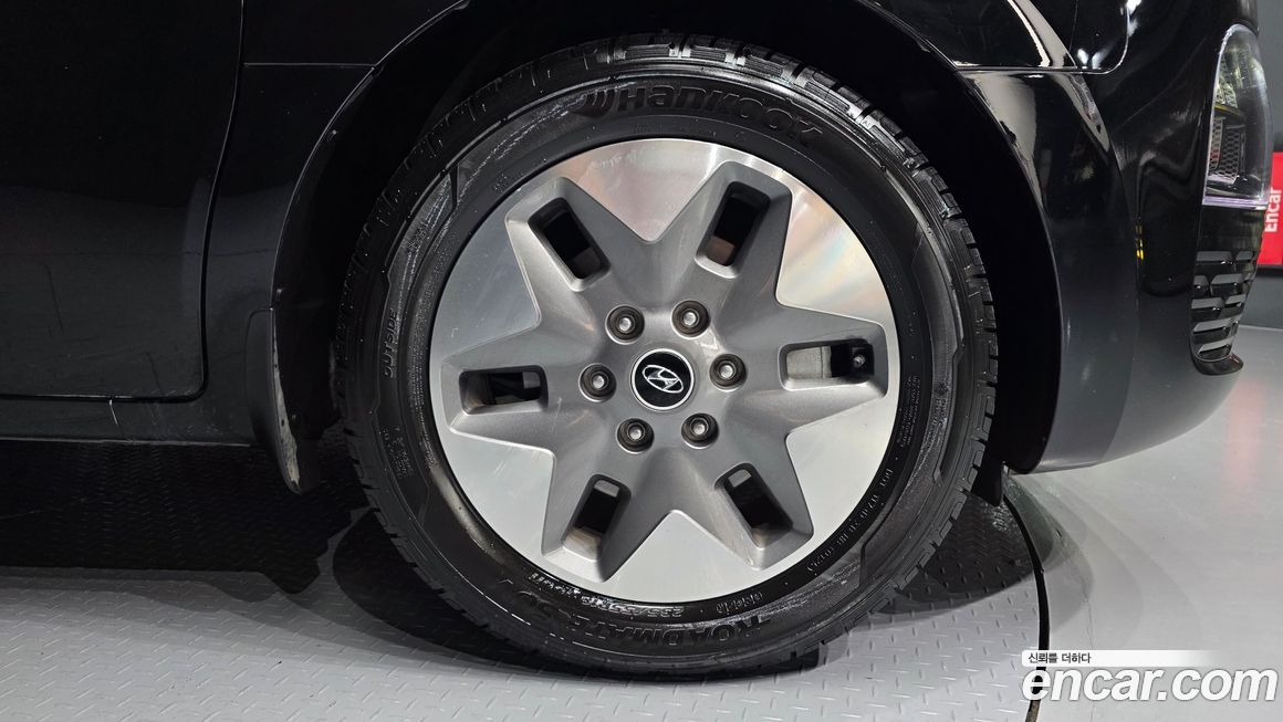 Hyundai Staria 2022