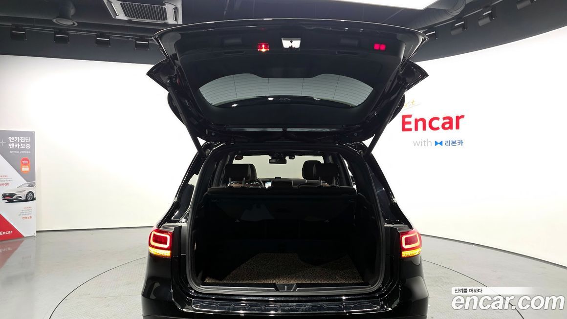 Mercedes-Benz GLB-Class 2020