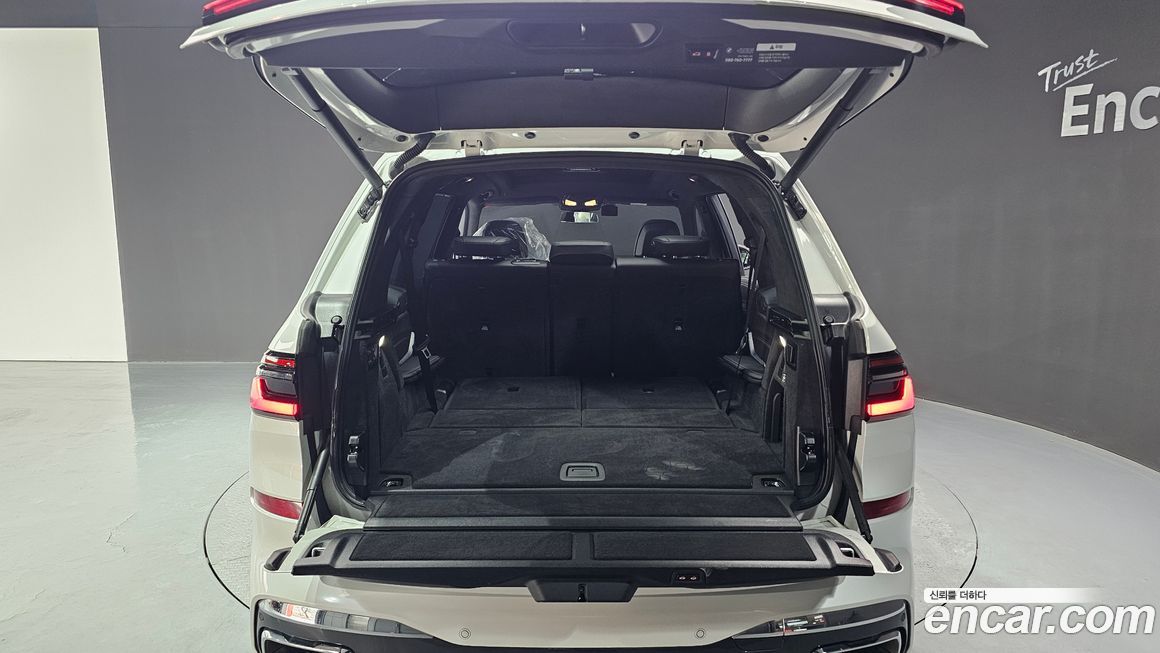 BMW X7 2024