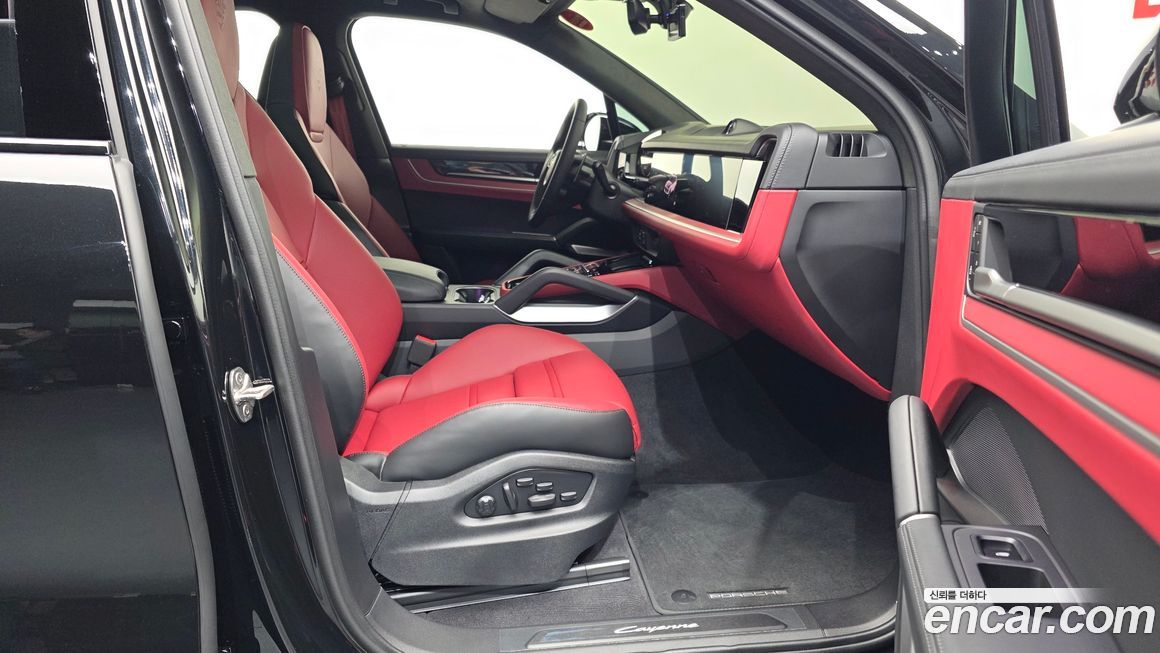 Porsche Cayenne 2025