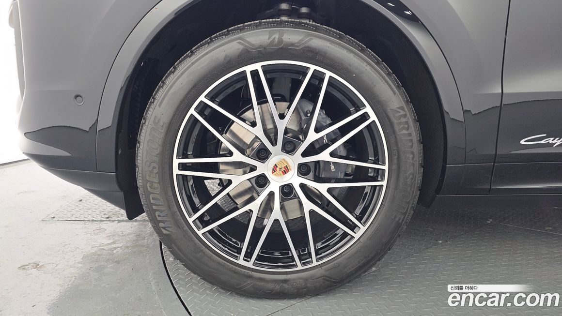 Porsche Cayenne 2025