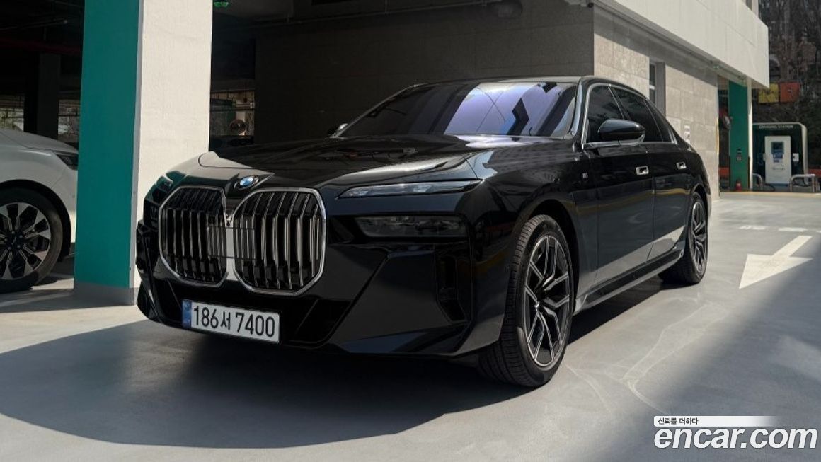 BMW 7-Series 2024