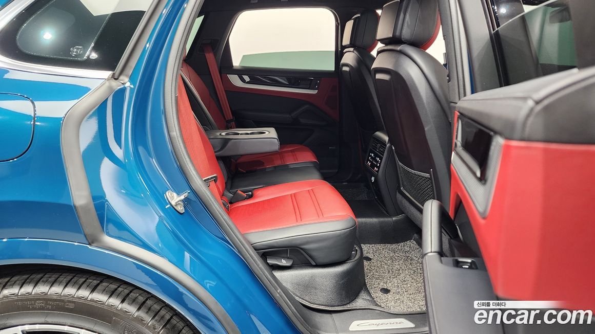 Porsche Cayenne 2024