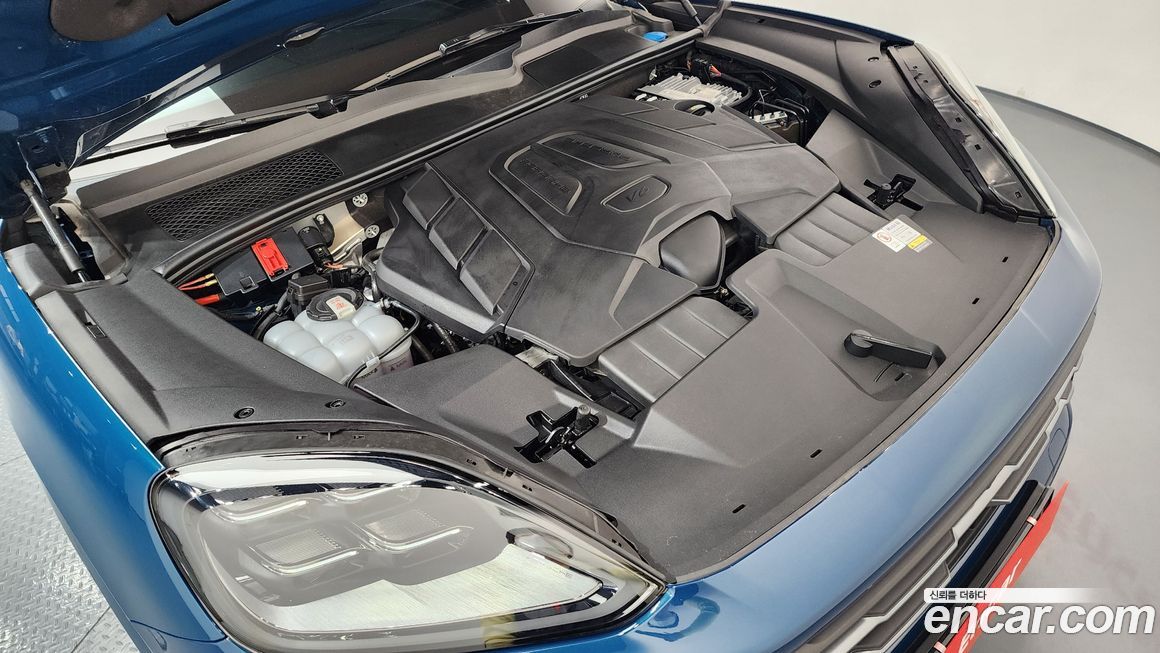 Porsche Cayenne 2024