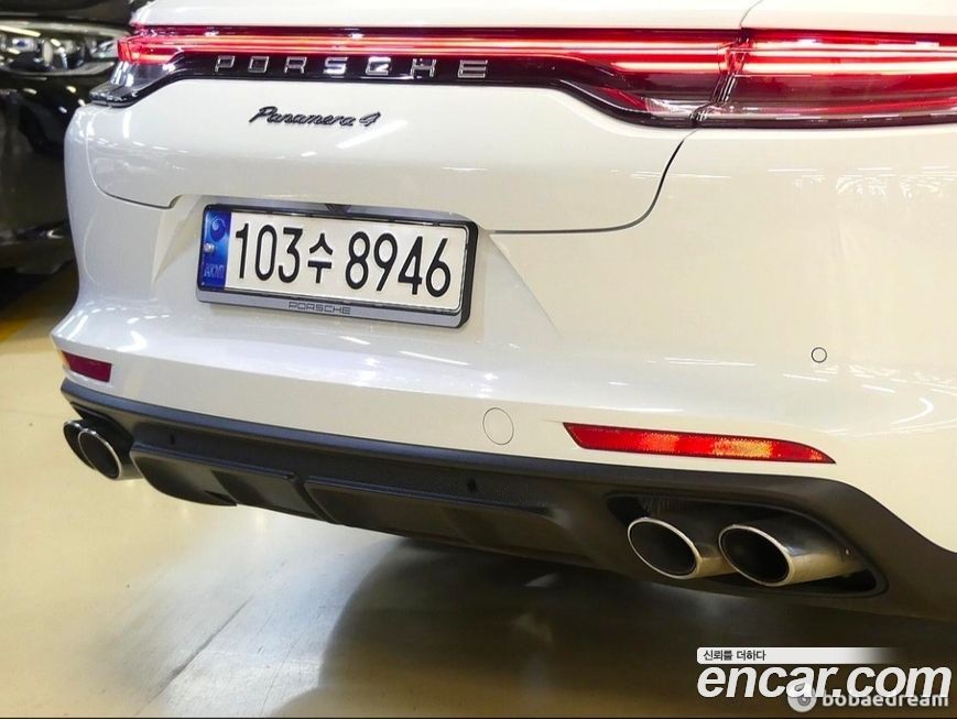 Porsche Panamera 2022