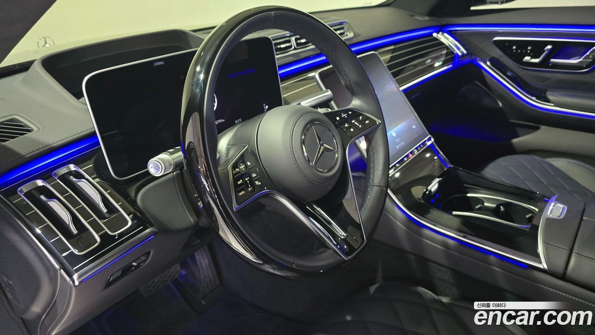 Mercedes-Benz S-Class 2025