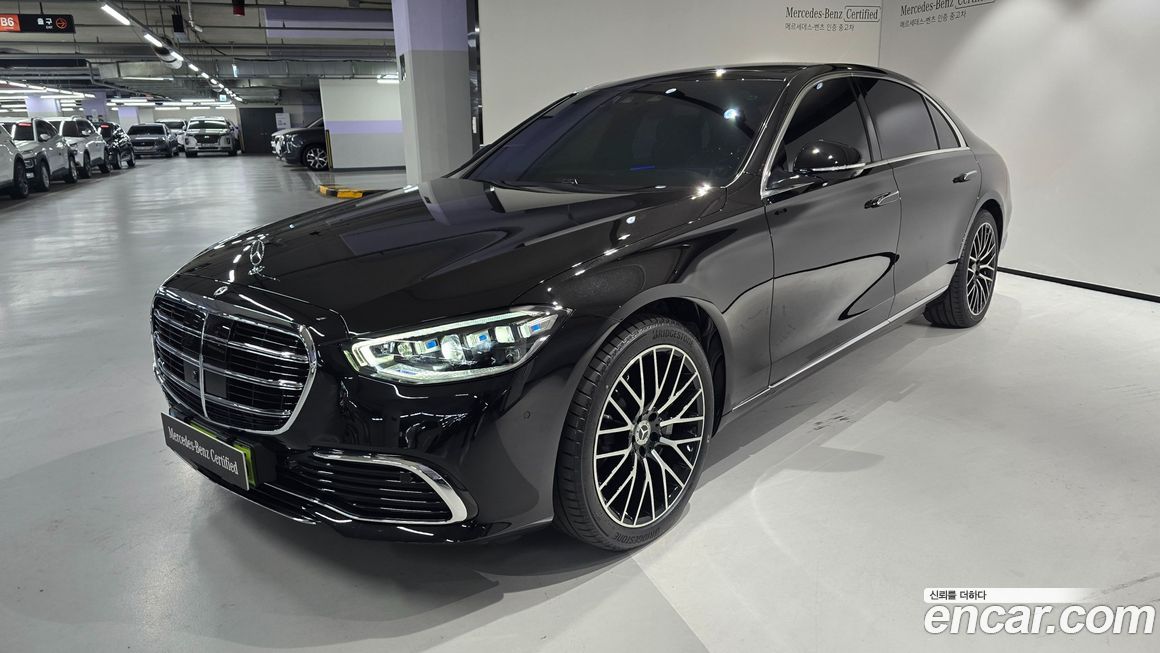 Mercedes-Benz S-Class 2025