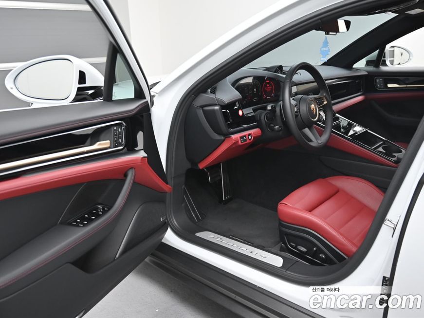 Porsche Panamera 2024