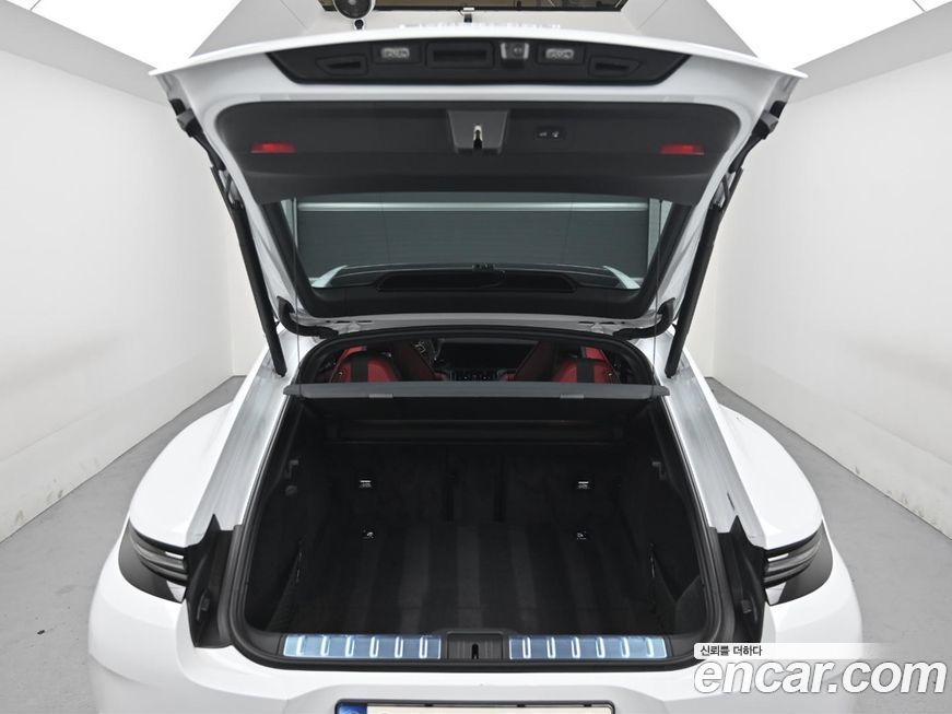 Porsche Panamera 2024