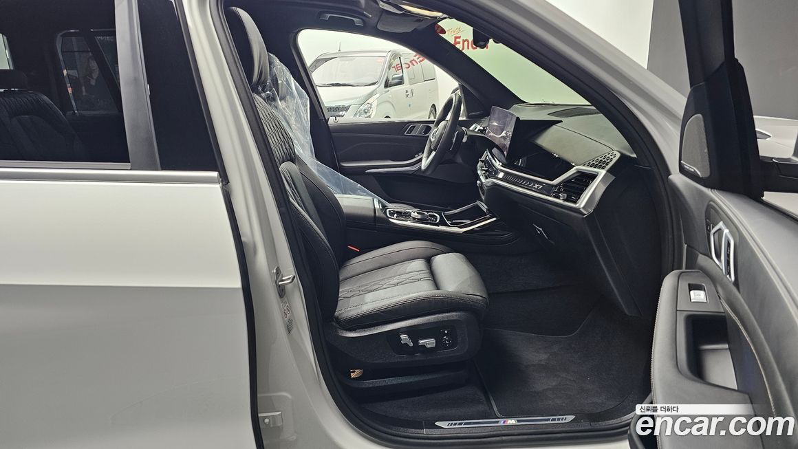 BMW X7 2024