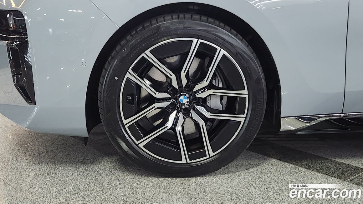 BMW 7-Series 2025