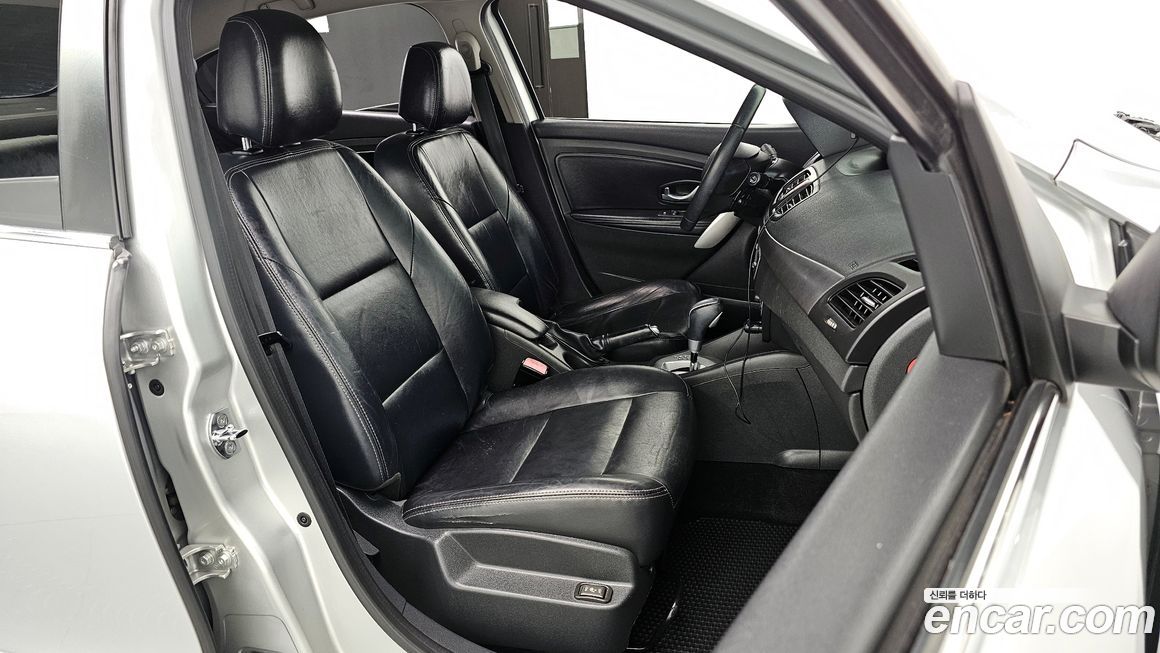 Renault-KoreaSamsung SM3 2010