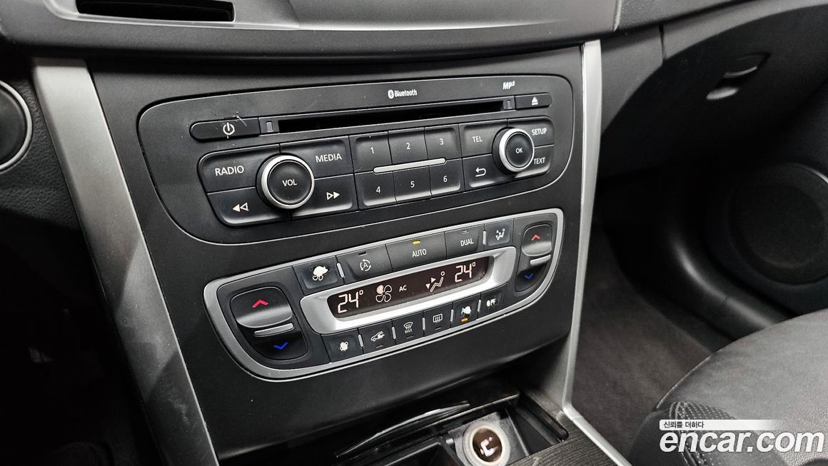 Renault-KoreaSamsung SM5  2013