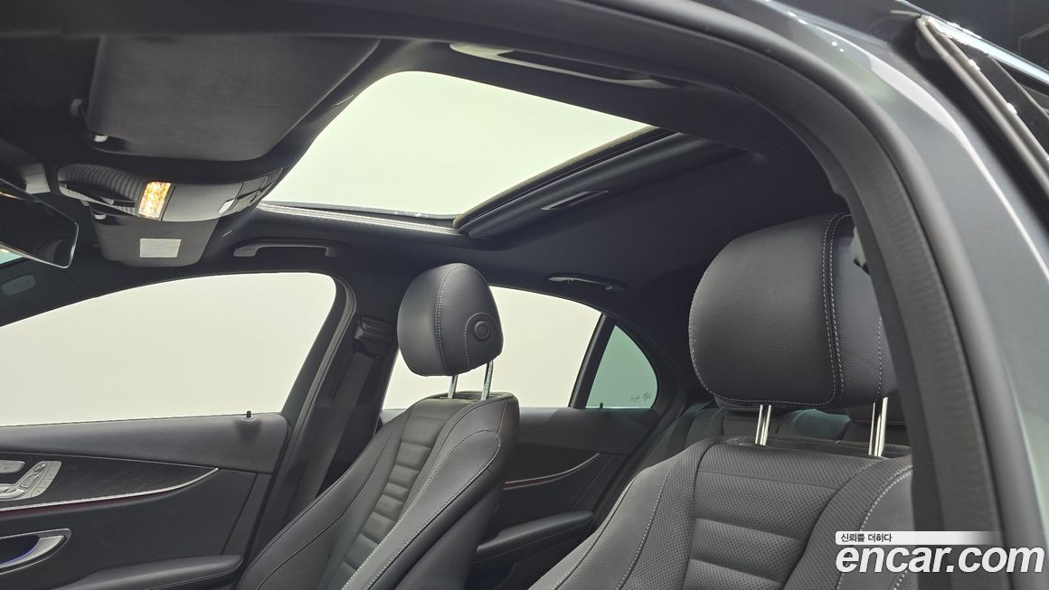 Mercedes-Benz E-Class 2023