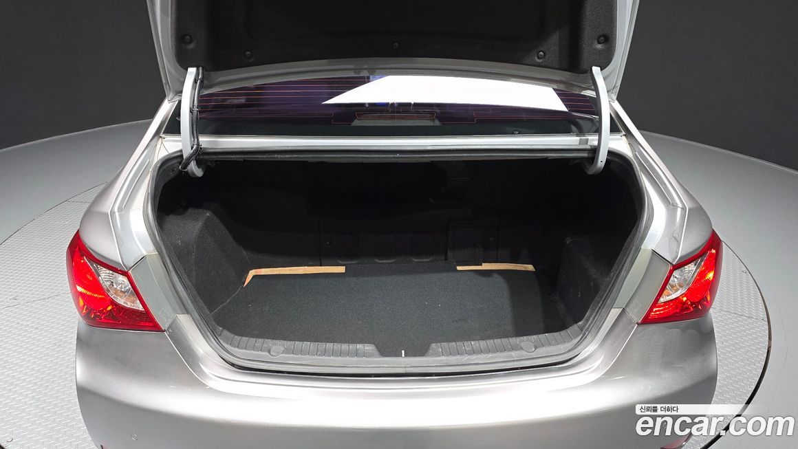 Hyundai Sonata 2012