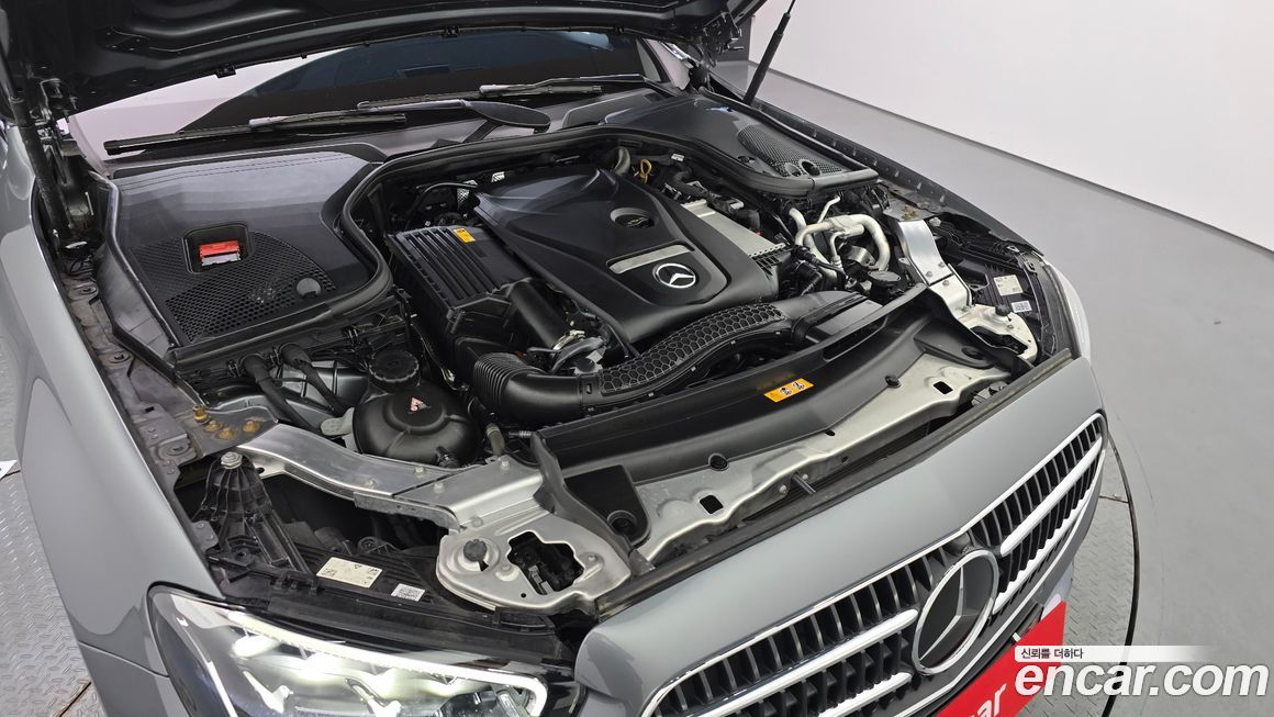 Mercedes-Benz E-Class 2023