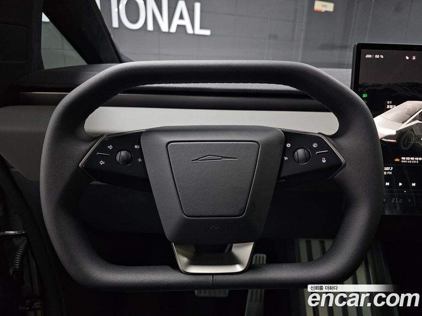 Tesla Cybertruck 2026