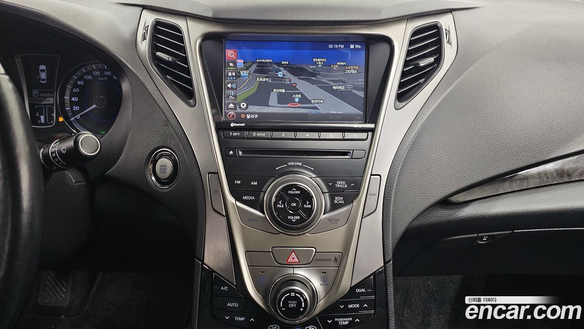 Hyundai Grandeur 2012