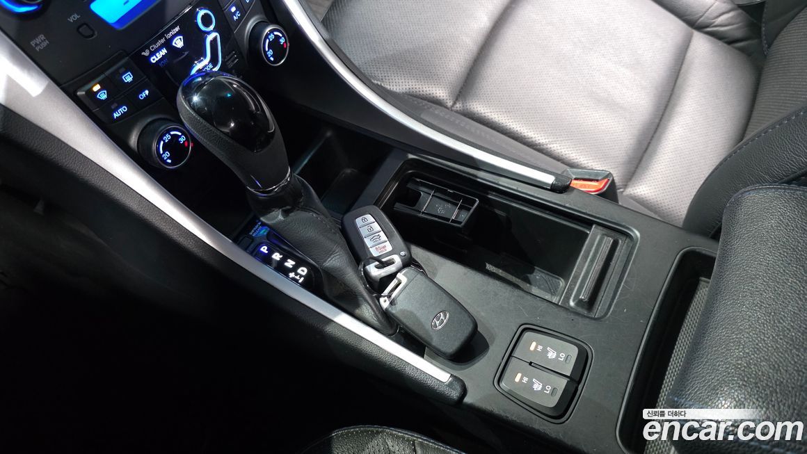 Hyundai Sonata 2012