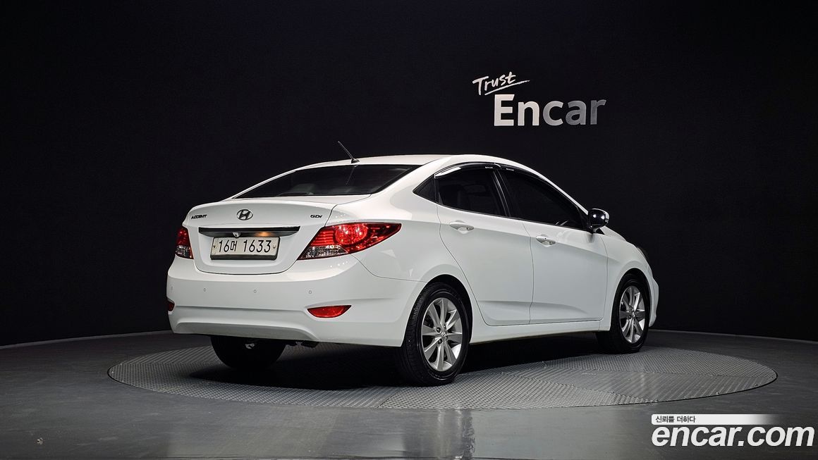 Hyundai Accent 2011