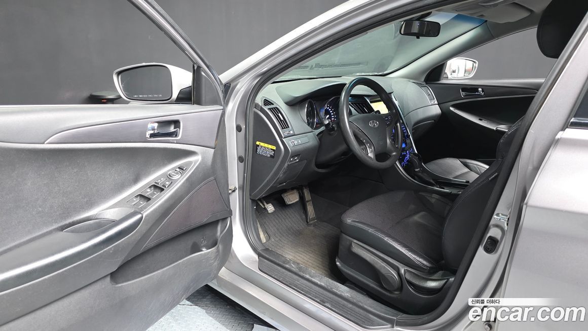 Hyundai Sonata 2012
