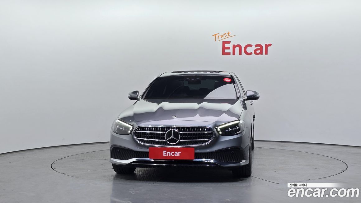 Mercedes-Benz E-Class 2023