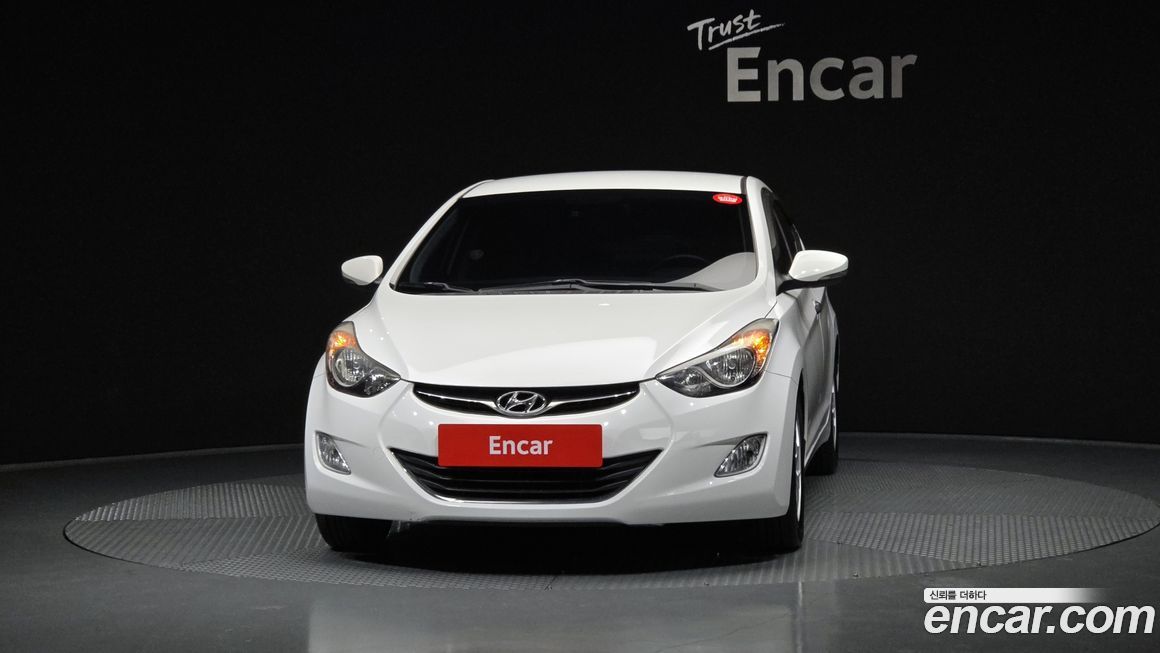 Hyundai AVANTE 2012