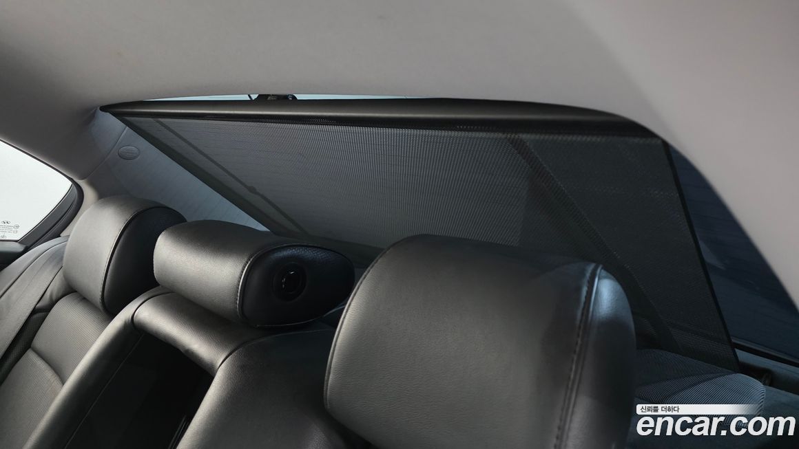 Hyundai Genesis 2012