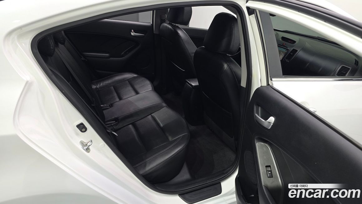 Kia K3 2013