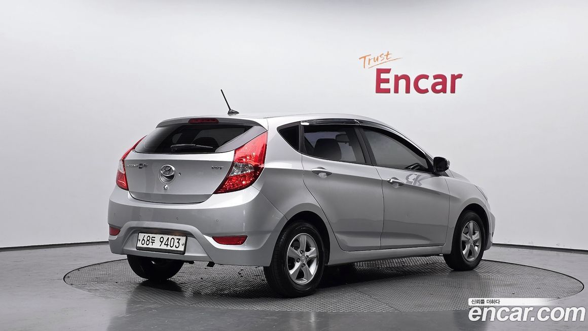 Hyundai Accent 2013