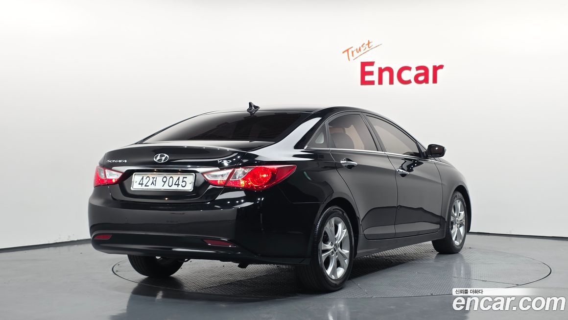 Hyundai Sonata 2010