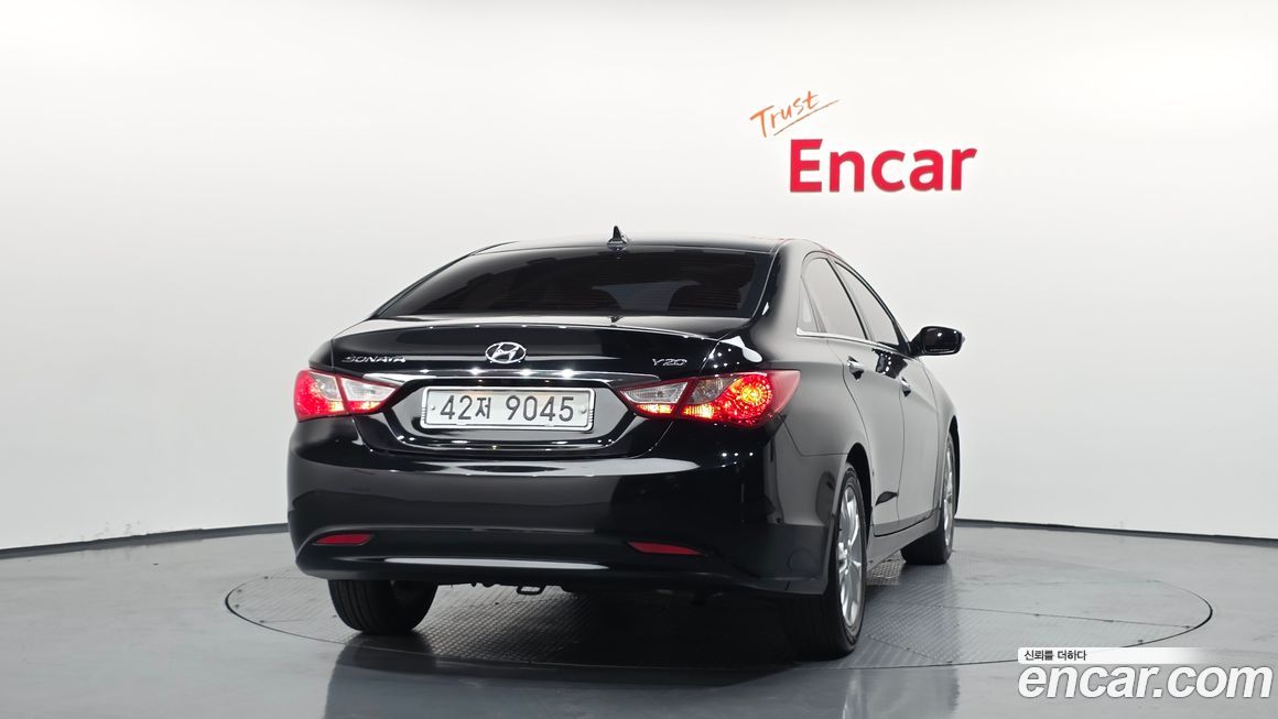 Hyundai Sonata 2010