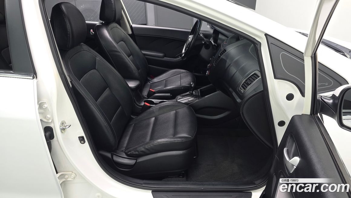Kia K3 2013