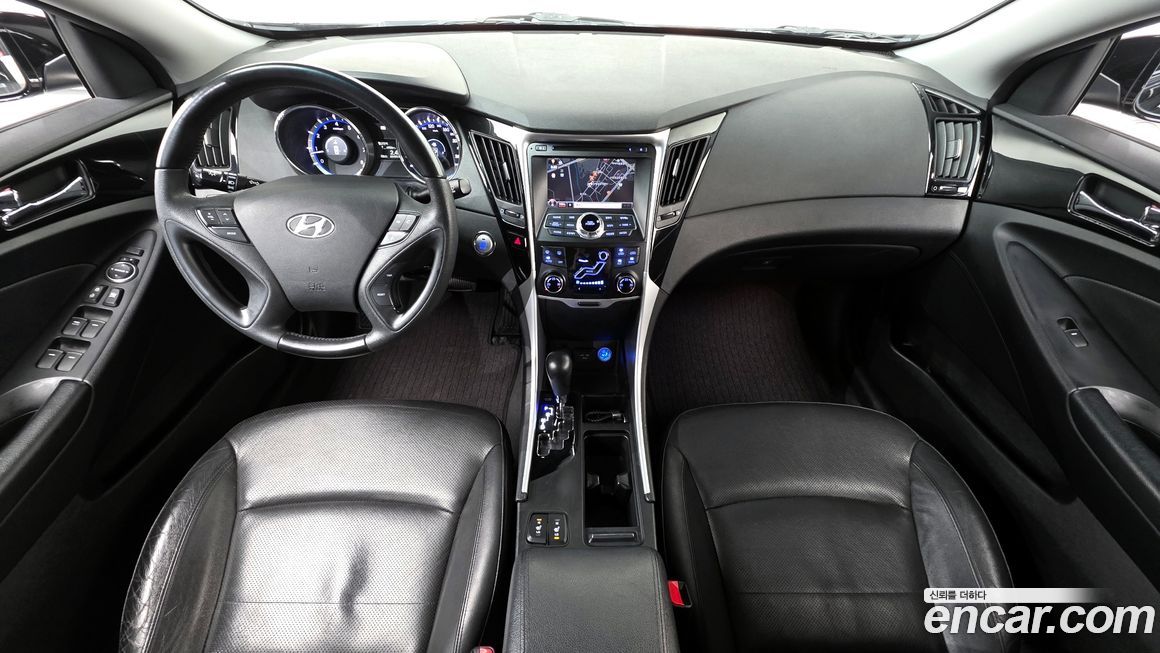 Hyundai Sonata 2010