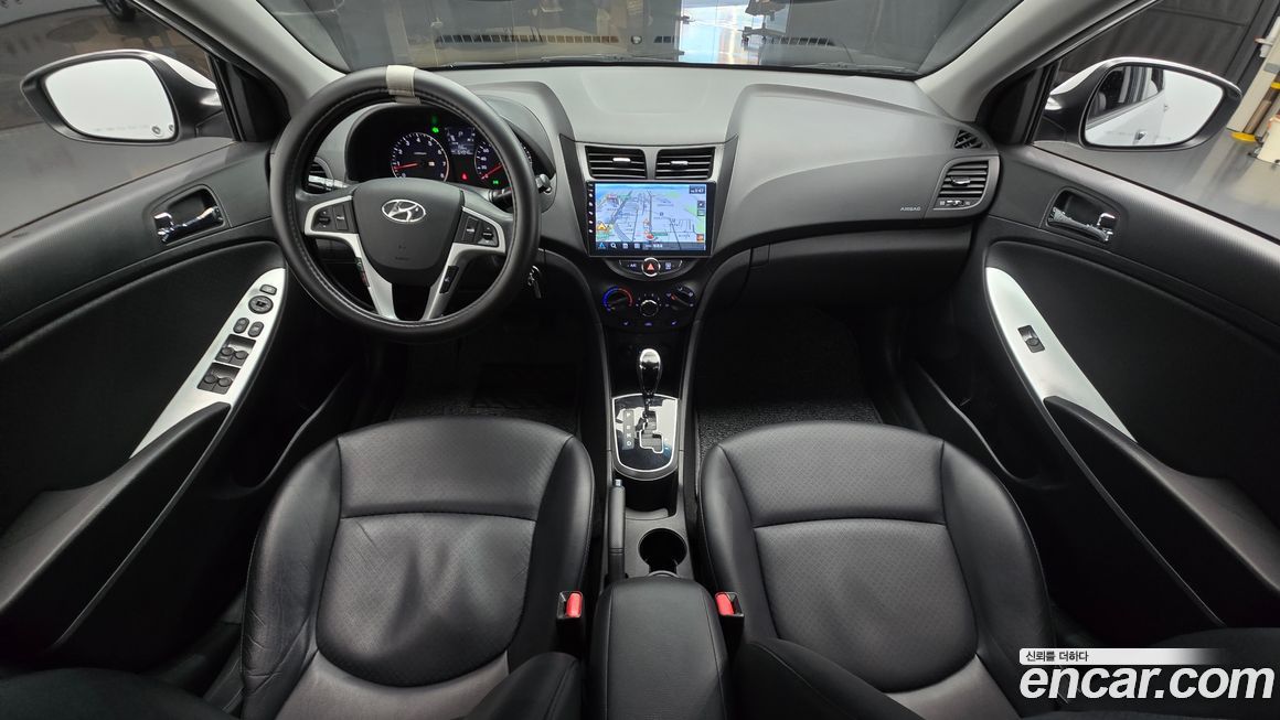 Hyundai Accent 2012