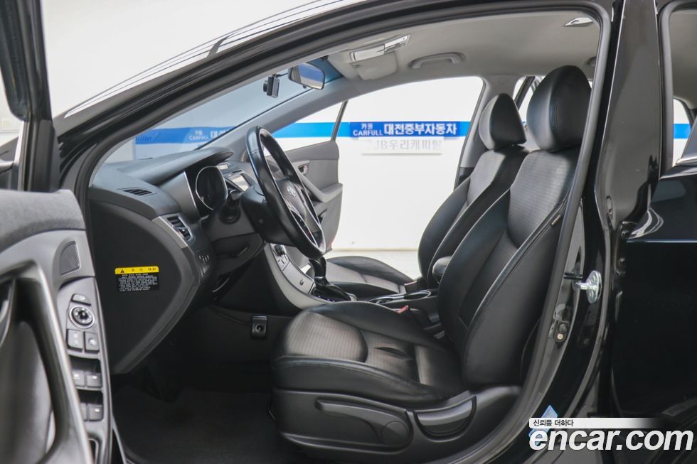 Hyundai AVANTE 2014