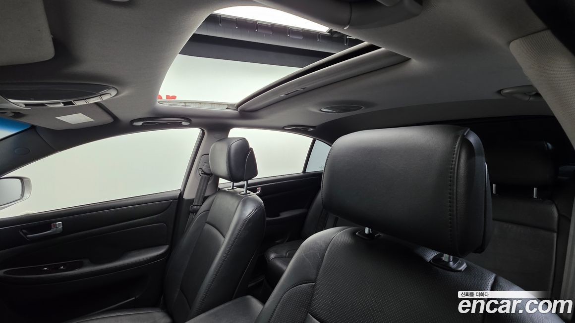 Hyundai Genesis 2012