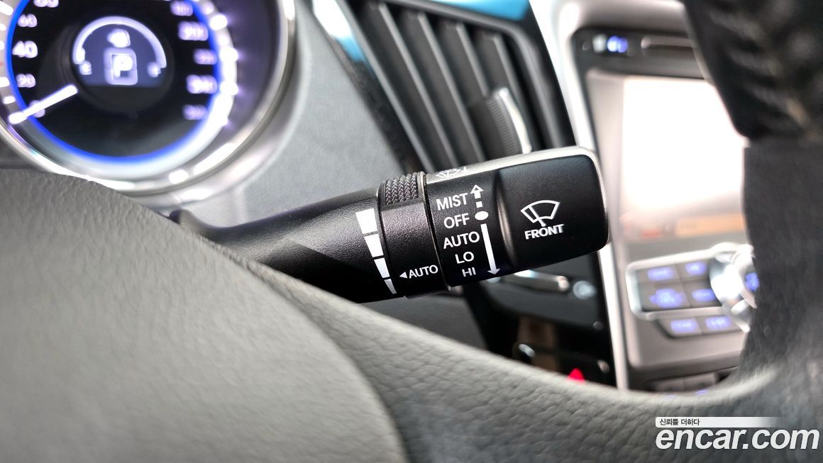 Hyundai Sonata 2010