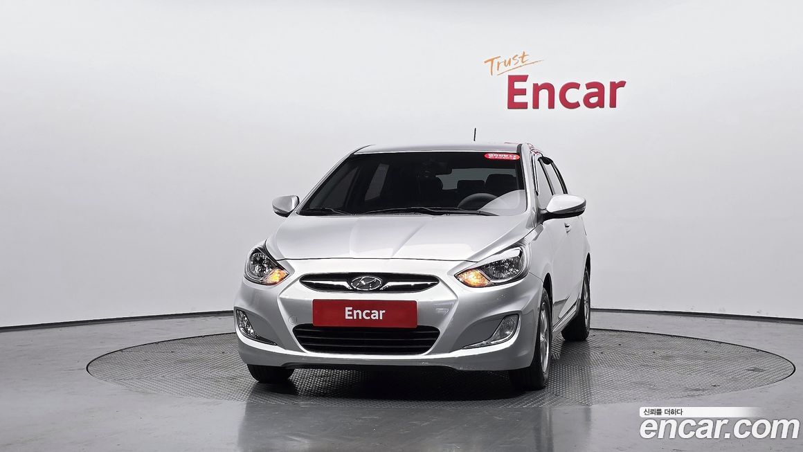 Hyundai Accent 2013