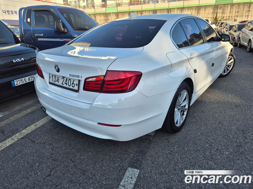 BMW 5-Series 2010