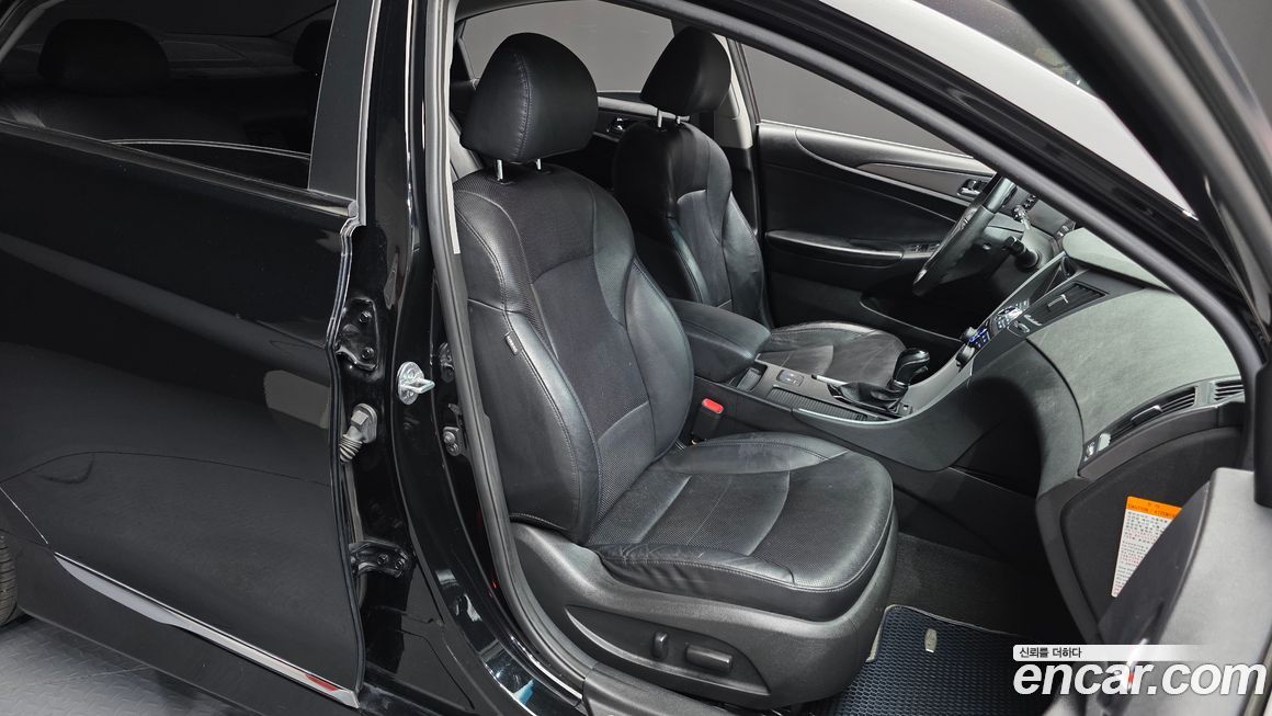Hyundai Sonata 2012