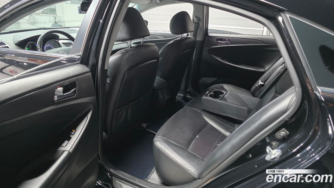 Hyundai Sonata 2012