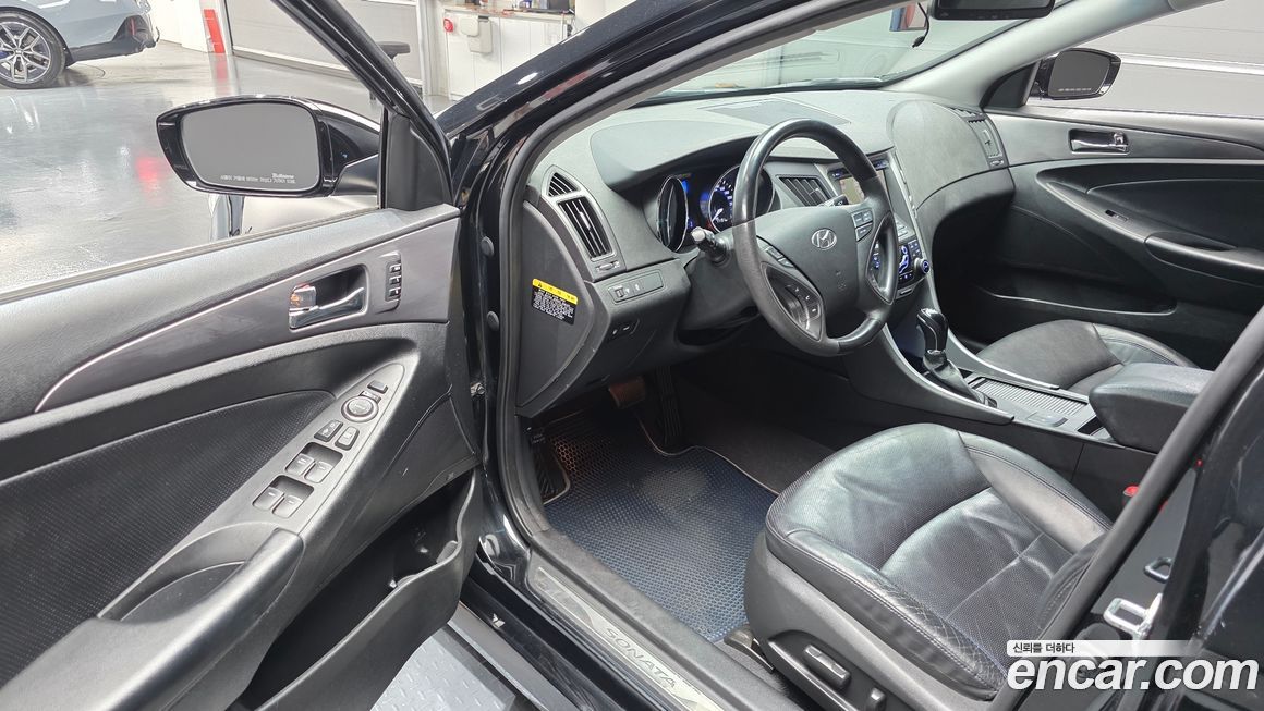 Hyundai Sonata 2012