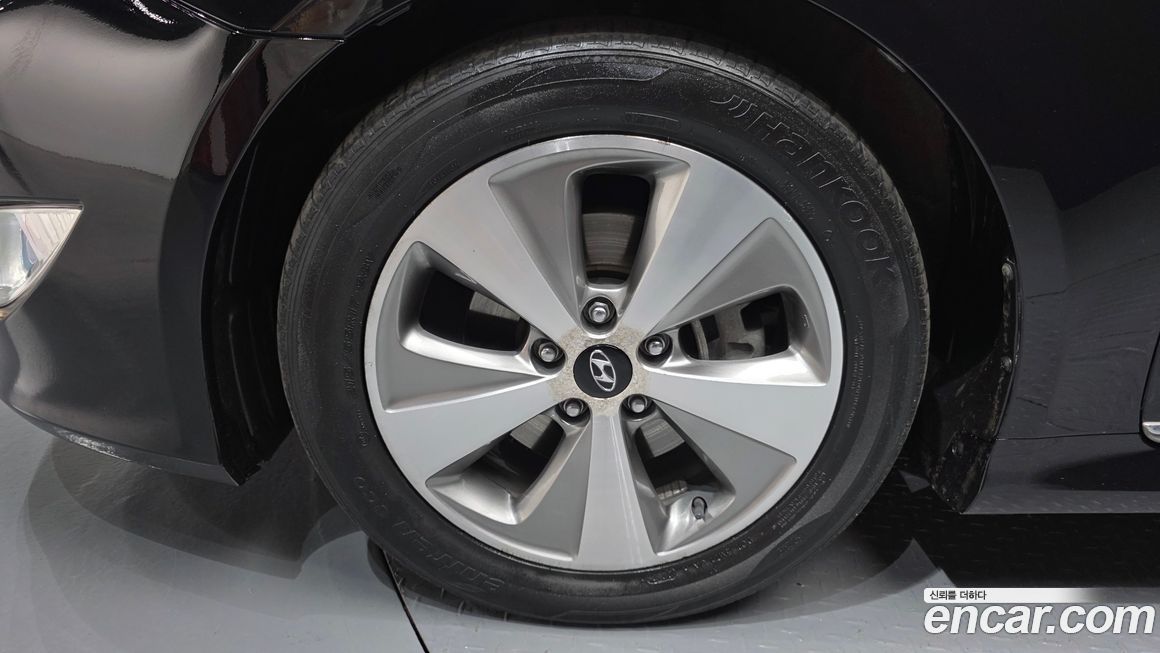 Hyundai Sonata 2012