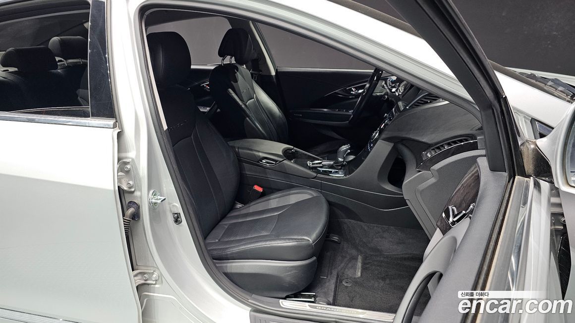 Hyundai Grandeur 2015