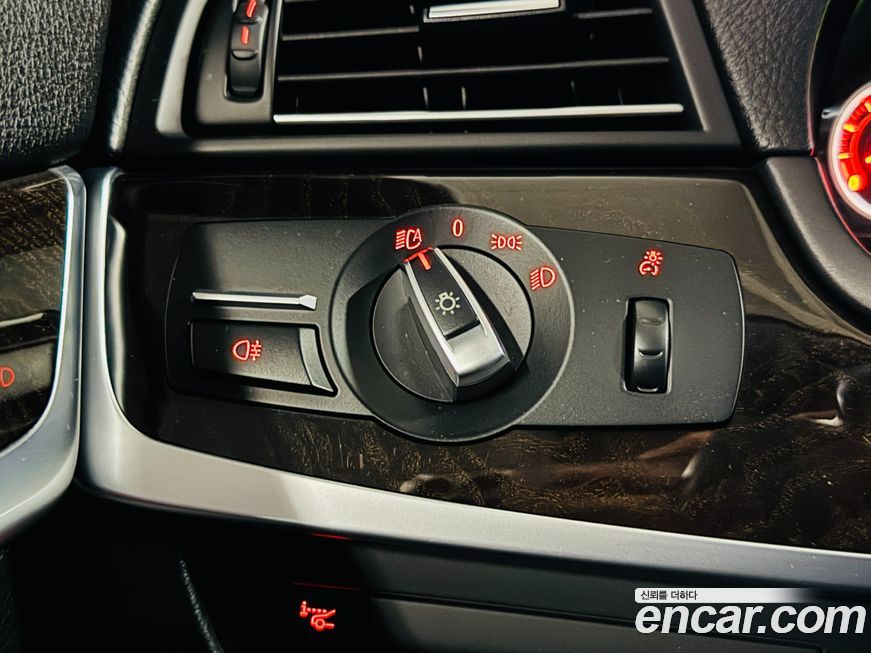 BMW 5-Series 2015