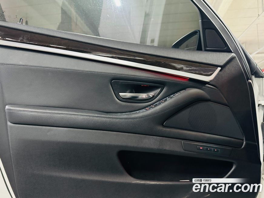 BMW 5-Series 2015